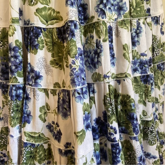 Pretty blue floral tiered skirt by Drop Dead Gorgeous Size 10 - Picture 3 of 7